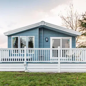  Lodge The Haven With Hot Tub